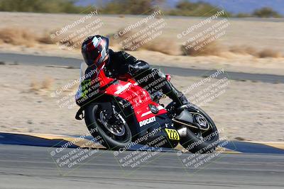 media/Jan-08-2022-SoCal Trackdays (Sat) [[1ec2777125]]/Turn 4 (1145am)/